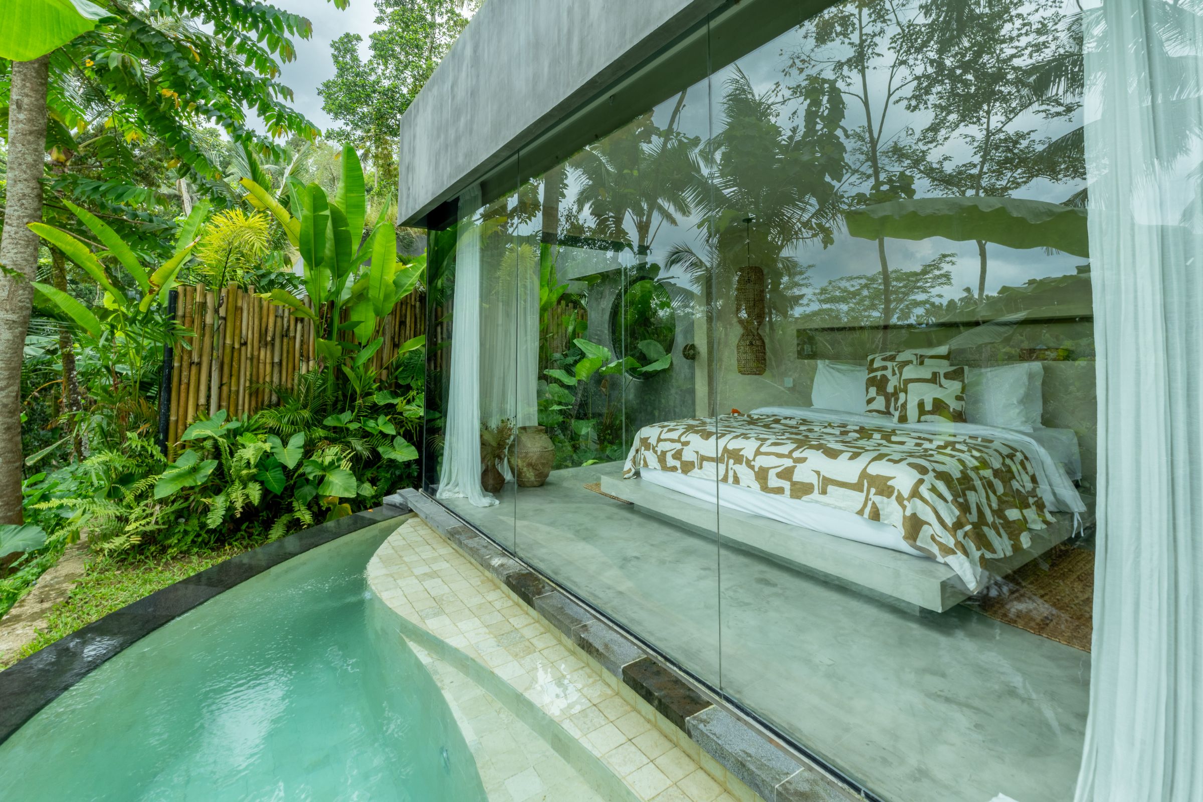 Utopia Ubud - Deluxe Suite With Private Pool Shower