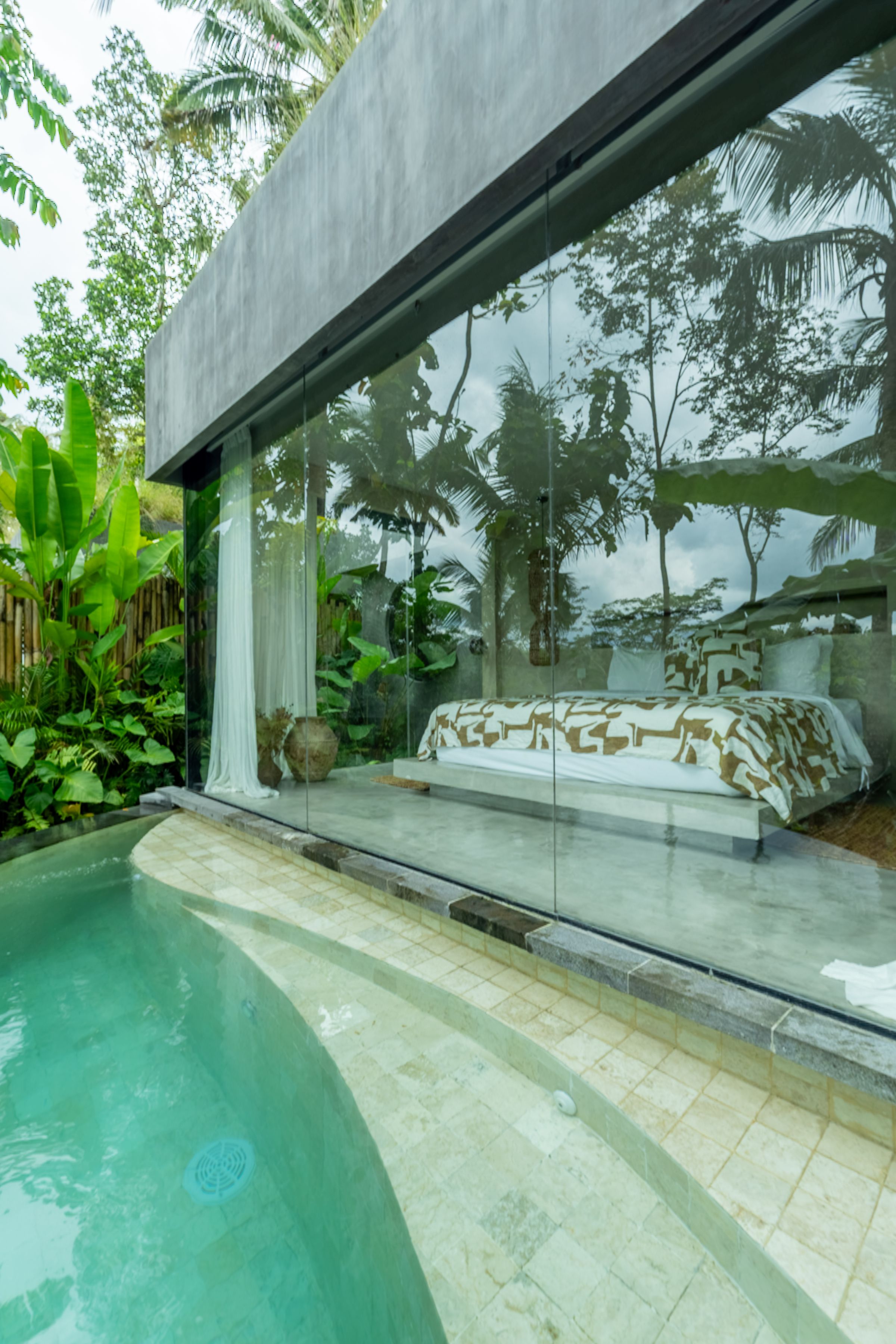 Utopia Ubud - Deluxe Suite With Private Pool Bathroom 1