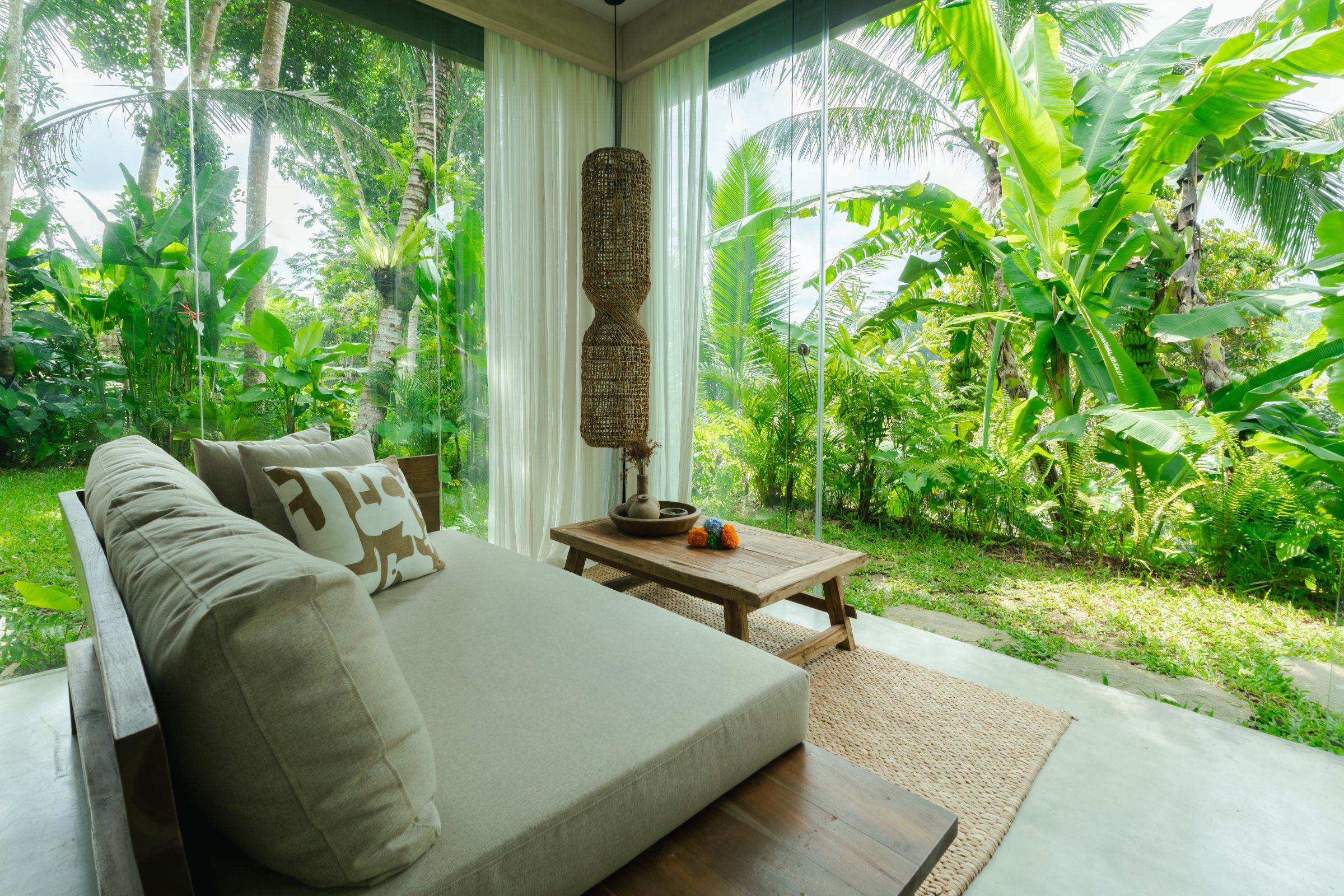 Deluxe Suite With Private Pool 11