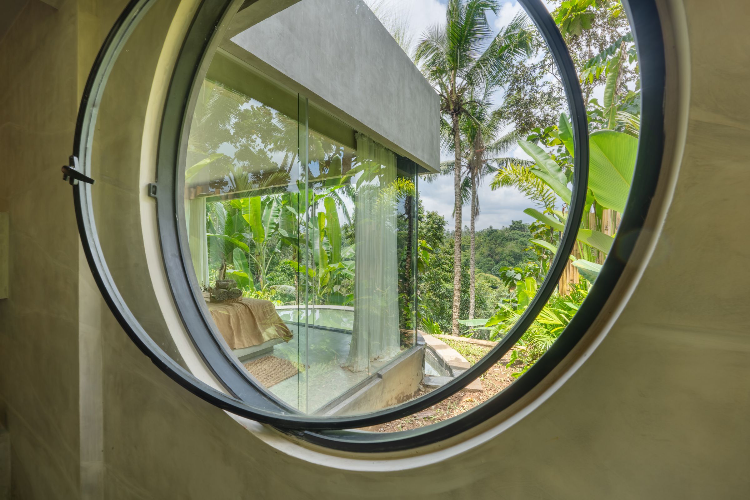 Deluxe Suite With Private Pool 17