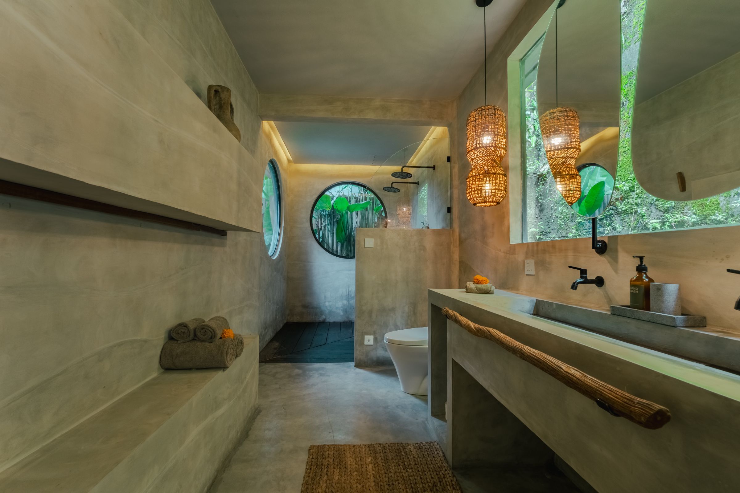 Deluxe Suite With Private Pool 4
