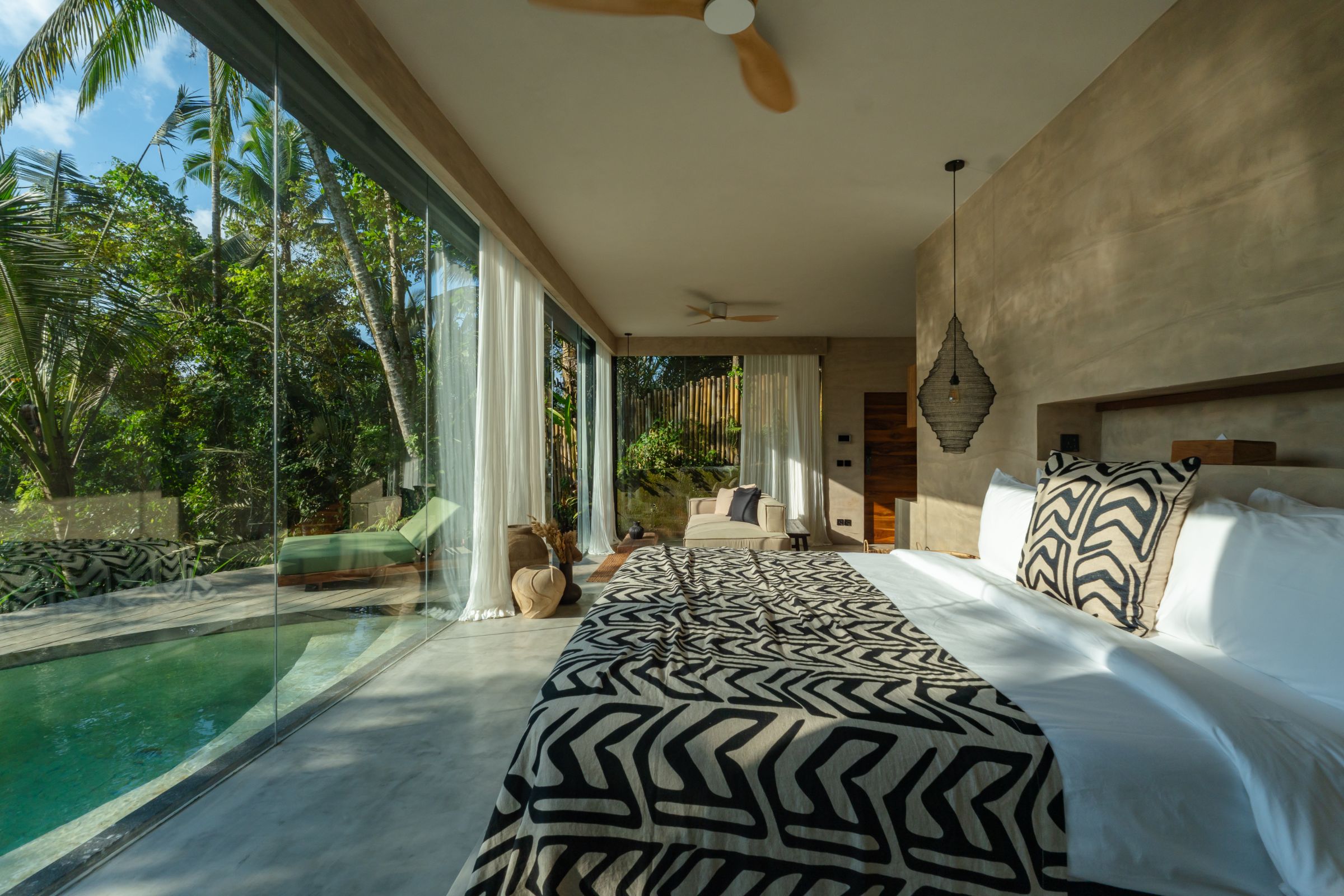 Grand Deluxe Suite With Private Pool 16