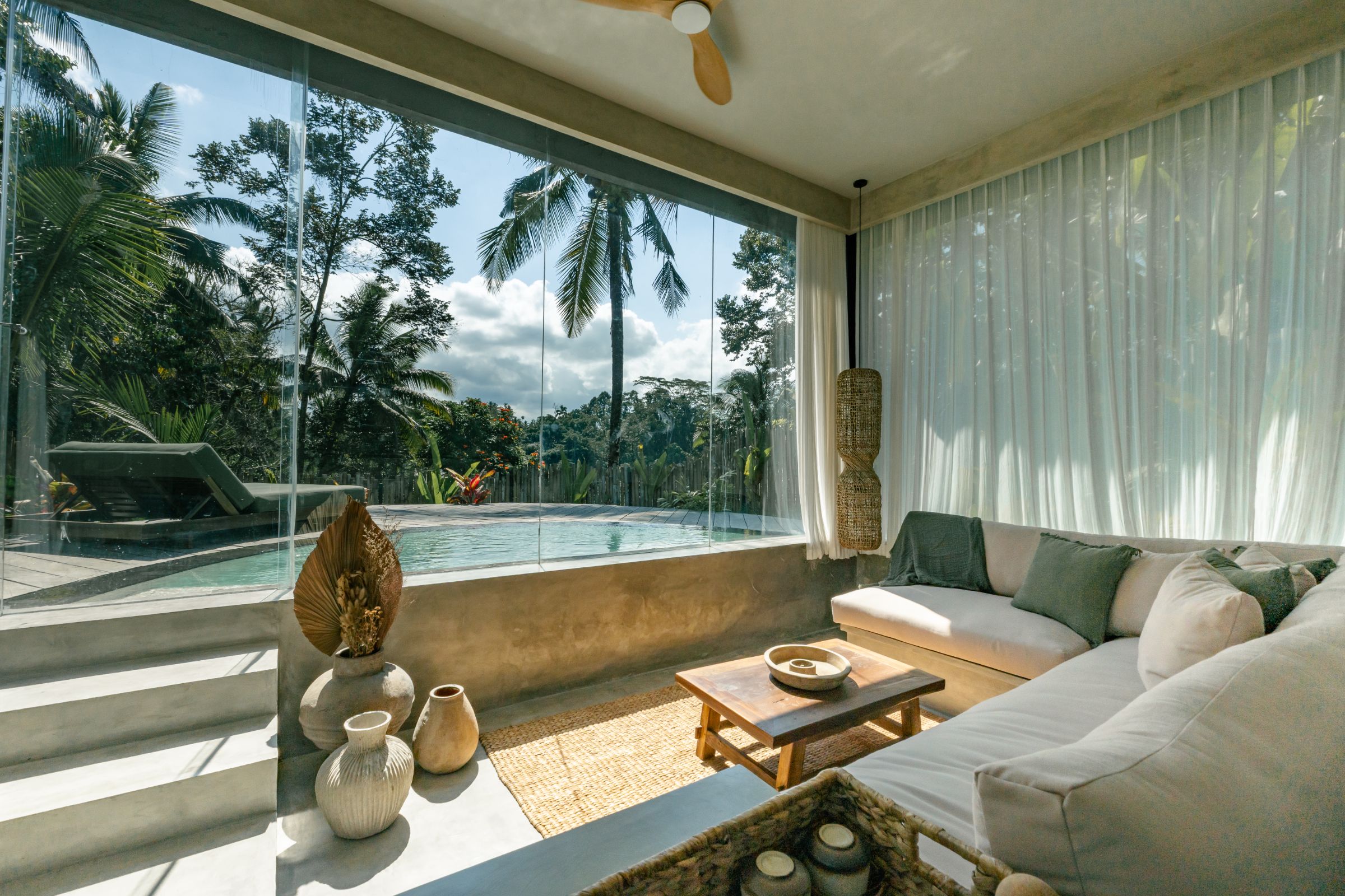 Grand Deluxe Suite With Private Pool 2