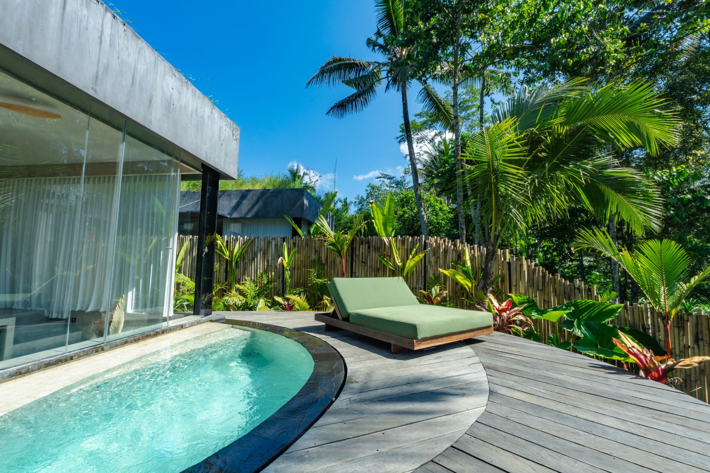 Grand Deluxe Suite With Private Pool 6